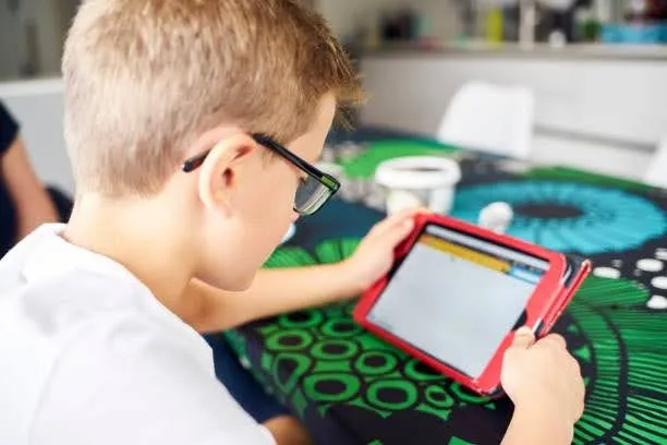 15 Best AI Tools for Kids That Actually Help Them Learn
